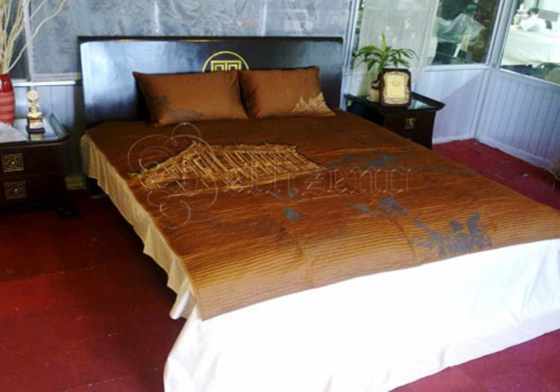 Bộ chăn chần vỏ gối thêu - Nhà Hát Lớn - Đồng